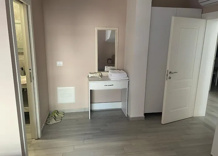 Meri Rooms