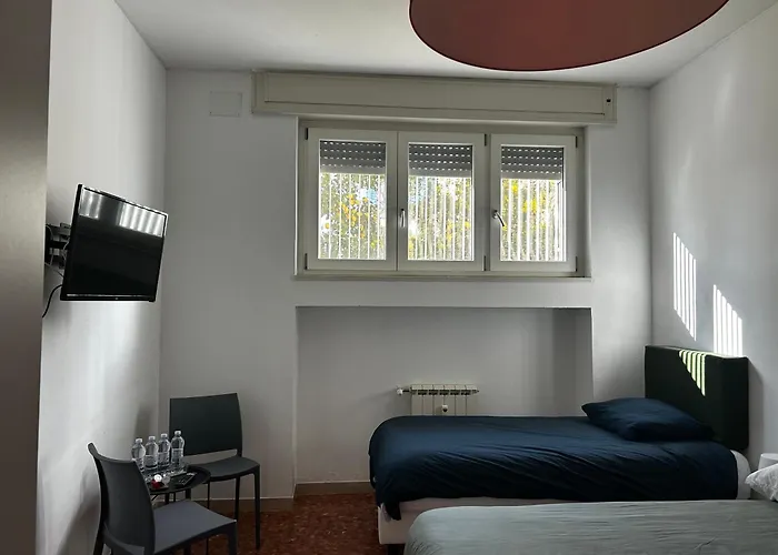 Bam Bam Tiburtina Guesthouse