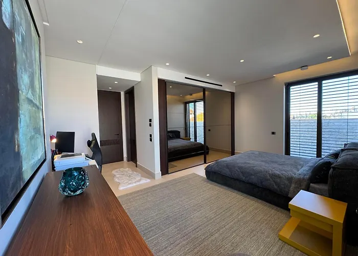 Dabouq Luxurious Penthouse