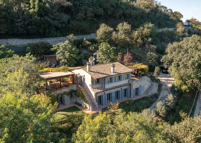 Villa Amelia - Luxury Retreat With Pool, Umbria