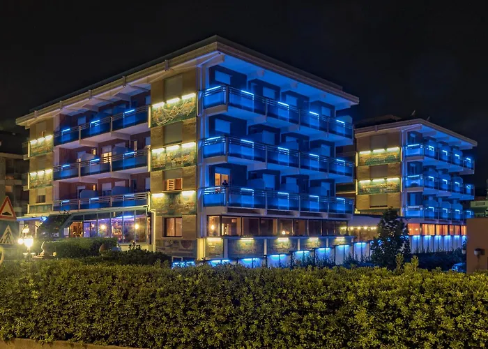 Hotel Con Piscina Garden Lido