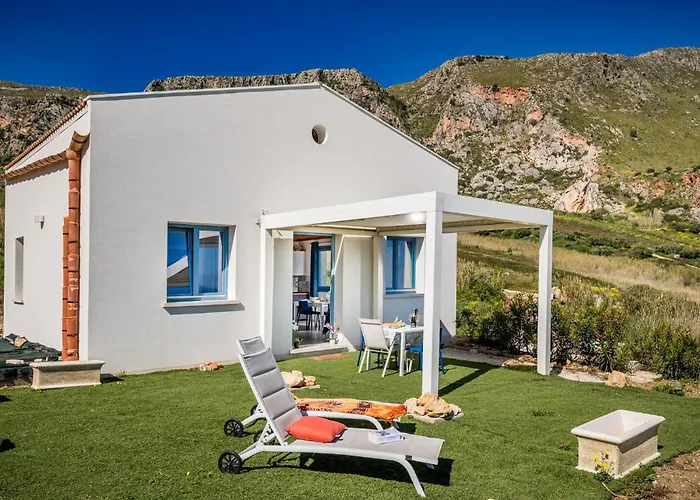 Villa Holidays in Torre Bennistra