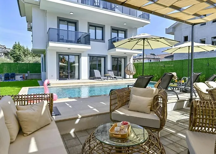 Bendis - Villa For 8 People In The Center Of Fethiye