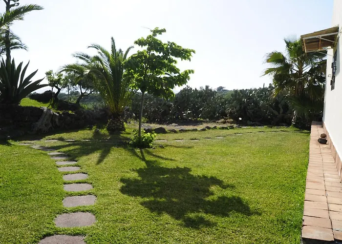 Villa Mendolito