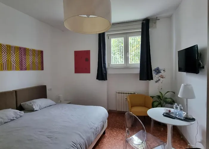 Bam Bam Tiburtina Guesthouse