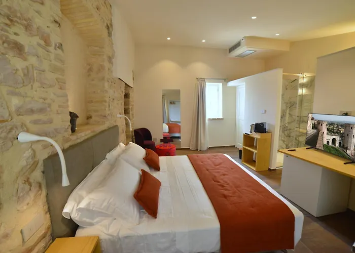 Rooms In Spello