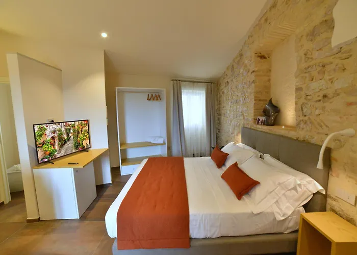 Rooms In Spello