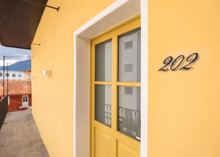 Palazzo Canetti Locarno - Piazza Grande - Suites&Rooms - Easy Self Check-In