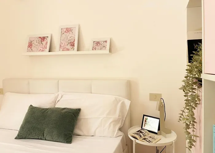 Holihome Room Eight