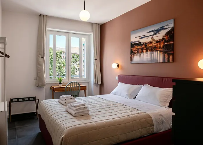 Flora Guest House