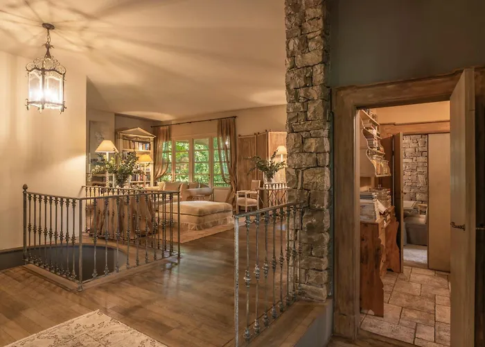 Wisteria Holiday Home