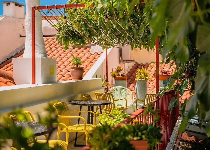 Casa Do Bairro By Shiadu