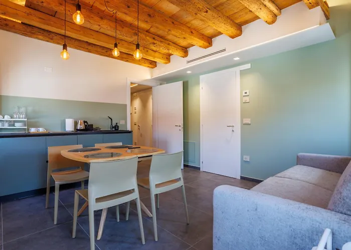 1823 Room