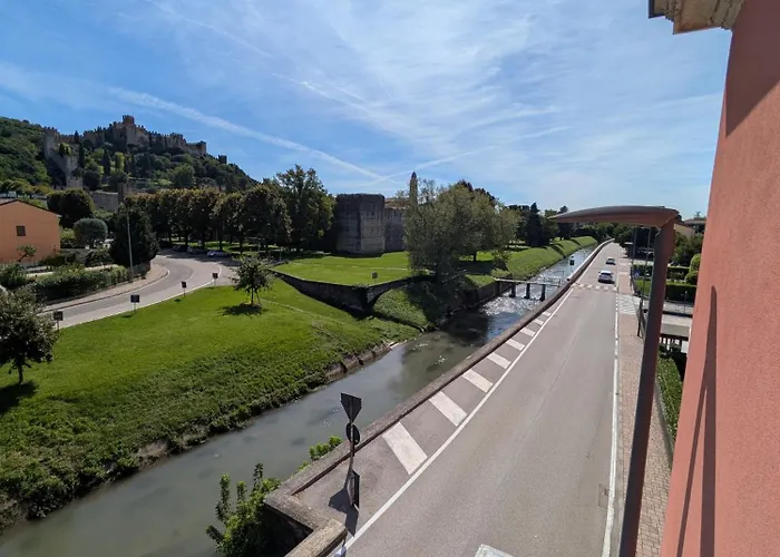 La Finestra Sul Castello