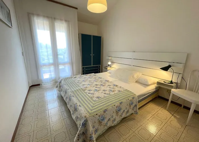 Amazing villa with private garden&pool