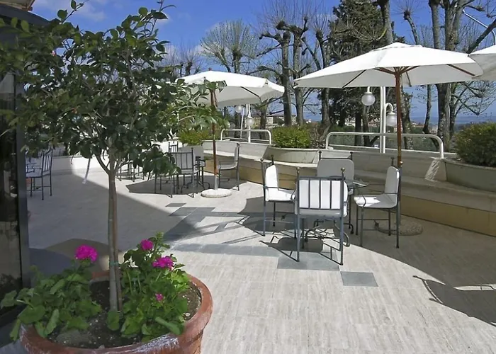 Hotel Miralaghi