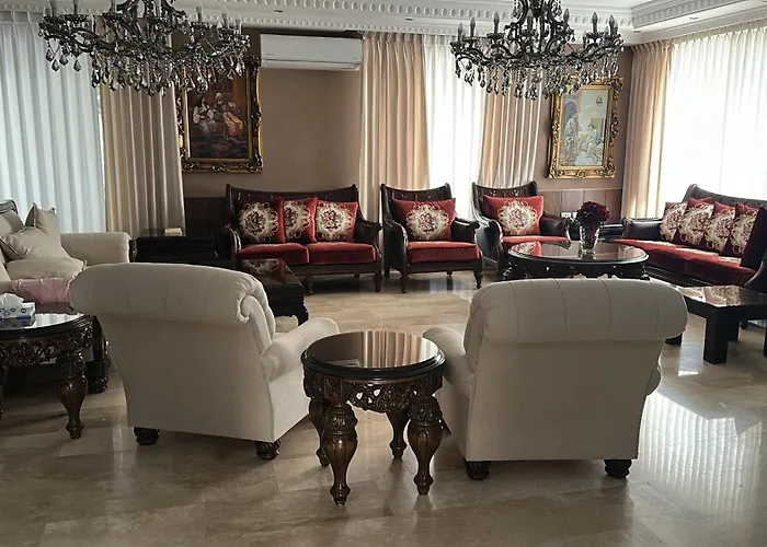 Luxurious 5 Bedroom Furnished Villa Superb Locationفيلا فخمه
