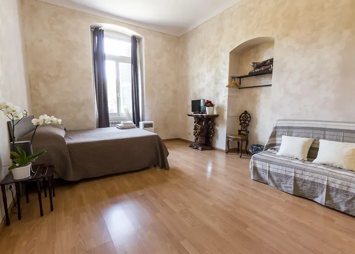 Cavour Guest House
