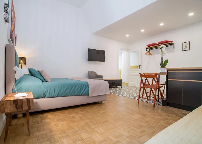 Napoliamo Guest House