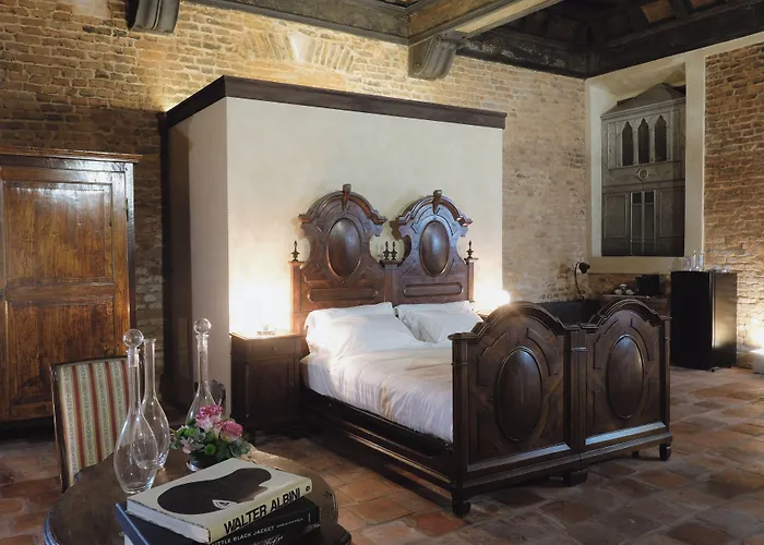 Hotel 4 stelle: Foresteria Palazzo Guazzoni Zaccaria