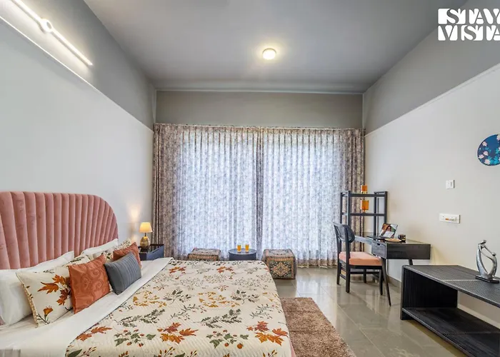 StayVista at Vacanza Villa - Pool, Lawn&Theatre