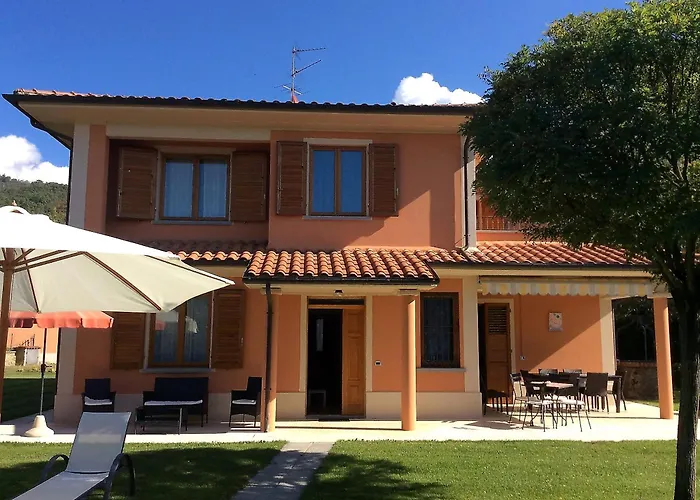 Villino Blu 12 Pax Villa In Tuscany With Private Pool
