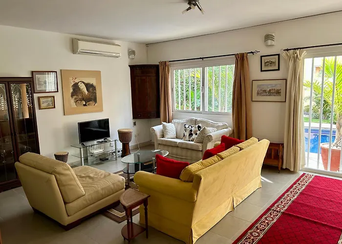 Two Bedroom Villa With Private Swimming Pool And Garden In Almadies