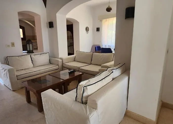 Nayah Stays, Lagoons Beach, Paradise 3 Ensuite With Private Pool