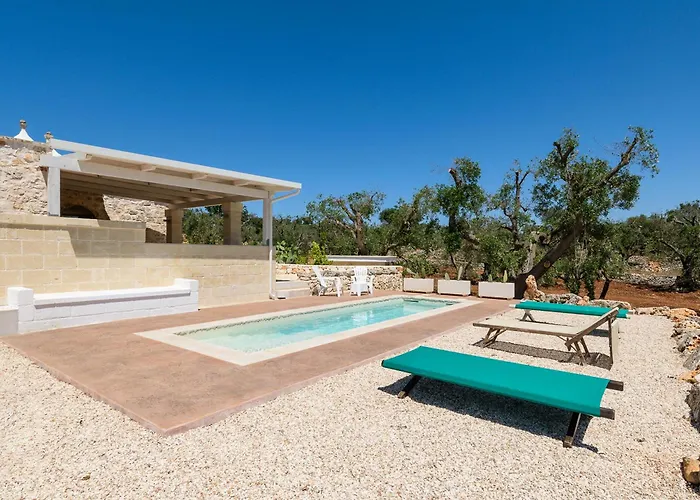 Trullo Cecapesce by Perle di Puglia