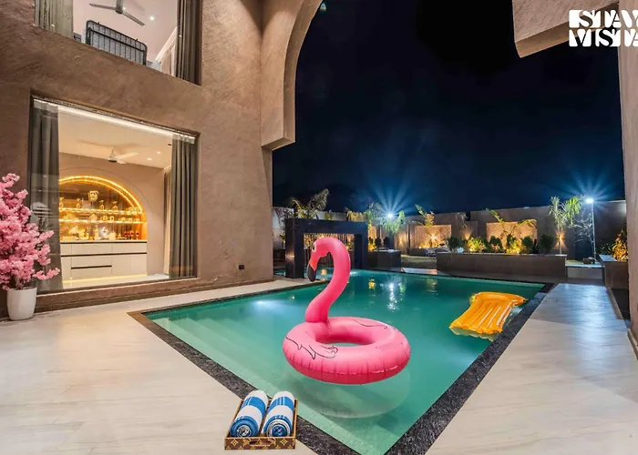 Stayvista At Blume Villa With Pool, Bbq