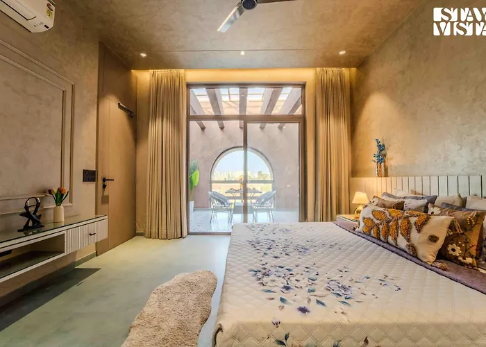 Stayvista At Blume Villa With Pool, Bbq