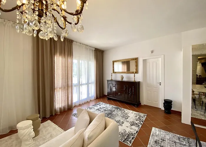 Villa Nivara