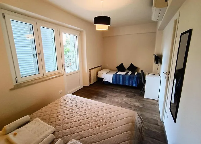 Iarsera Rooms And Apartment