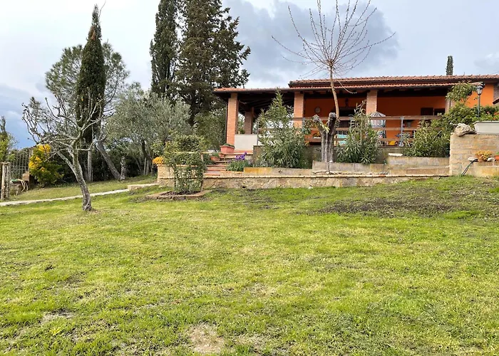 Villa Il Canto tra vigne e ulivi