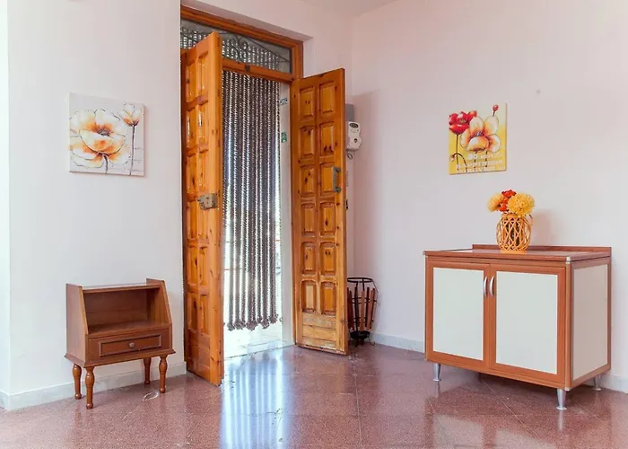 Villa Tati con Piscina a soli 550 mt dal mare di Torre Colimena