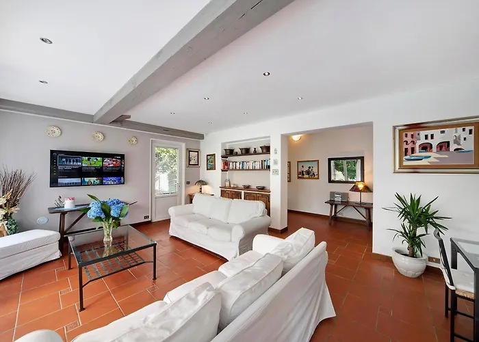 Luxury Country House Domaso