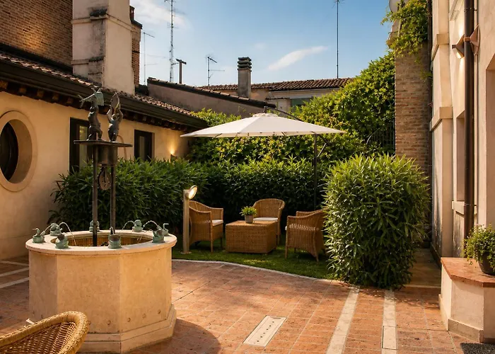 Boutique Rooms 3 0