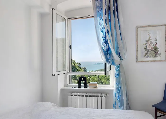 Cottage rustico con vista mare