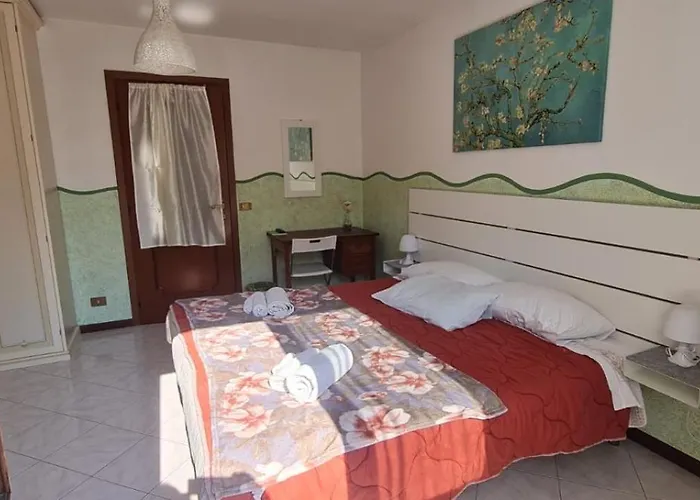 Villa Romeo - Acero Rosso