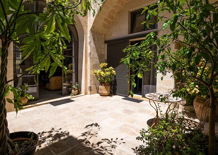 Ricci Rooms
