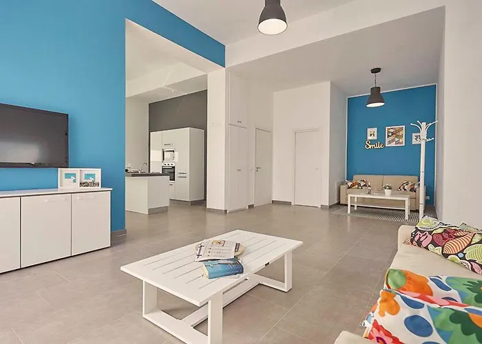 Luxurious Villa in Favara + Pool