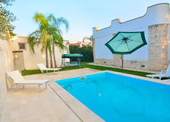 Boomerang Villas 1 - Villa Nadia con Piscina nel Boomerang Village a Torre Colimena