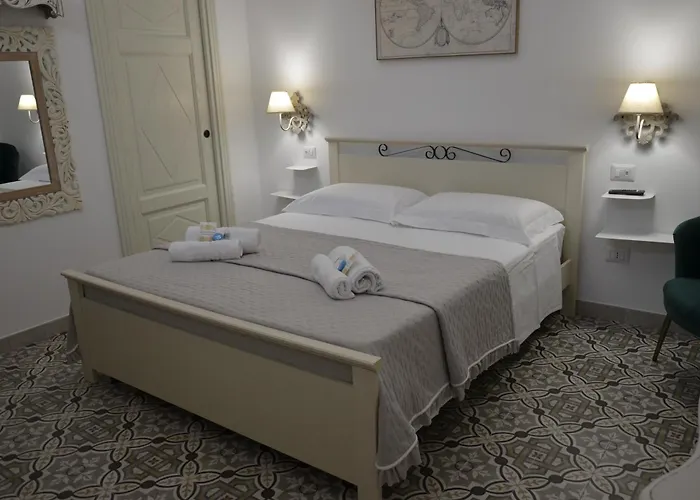 Back Room Relais