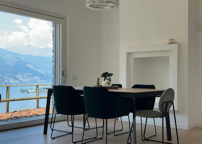 Elegant Villa Vladi with Panoramic Lake Como Views
