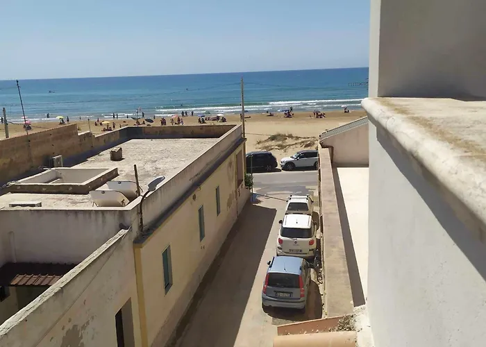 La casa di Enzo 30 mt dal mare