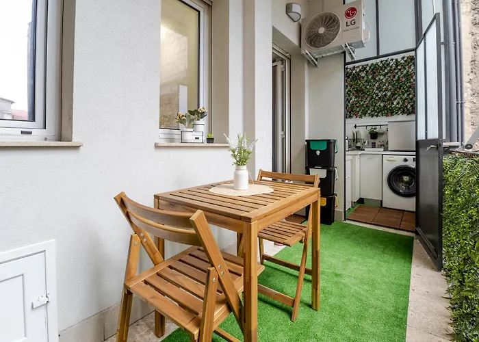 Dm House & Suite