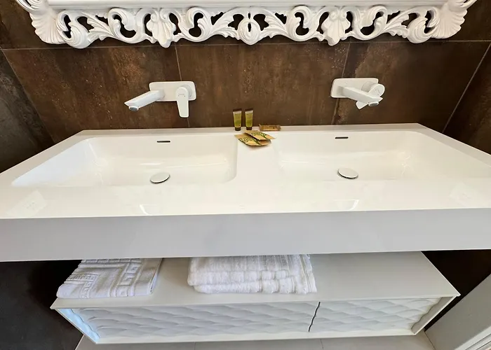 Santa Caterina 1604 Suites