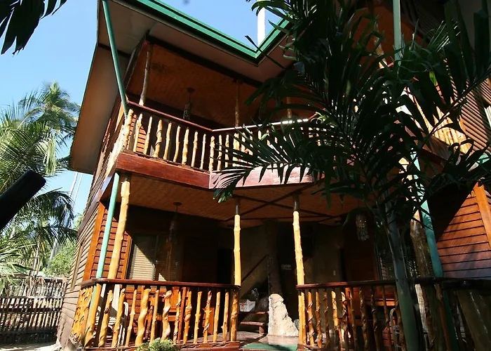 La Salangane Caalan Beach Villa