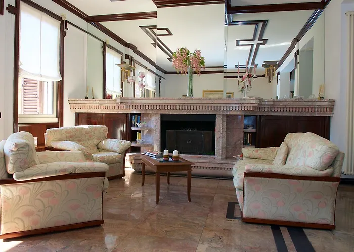 La Maison Royale Bed & Breakfast