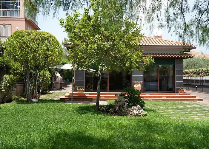 La casa di Masina - A surrounded garden Villa -